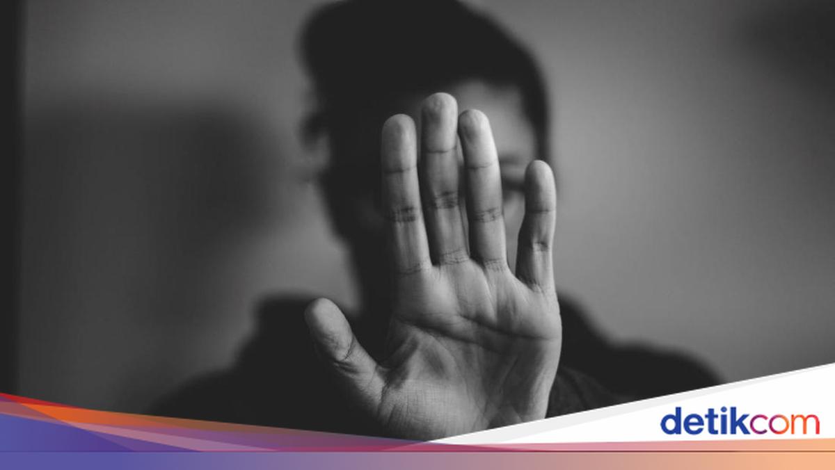 lobangpipis cowok di Muna Tertusuk Badik seorang diri ketika Hendak Perkosa Gadis rekan Anaknya