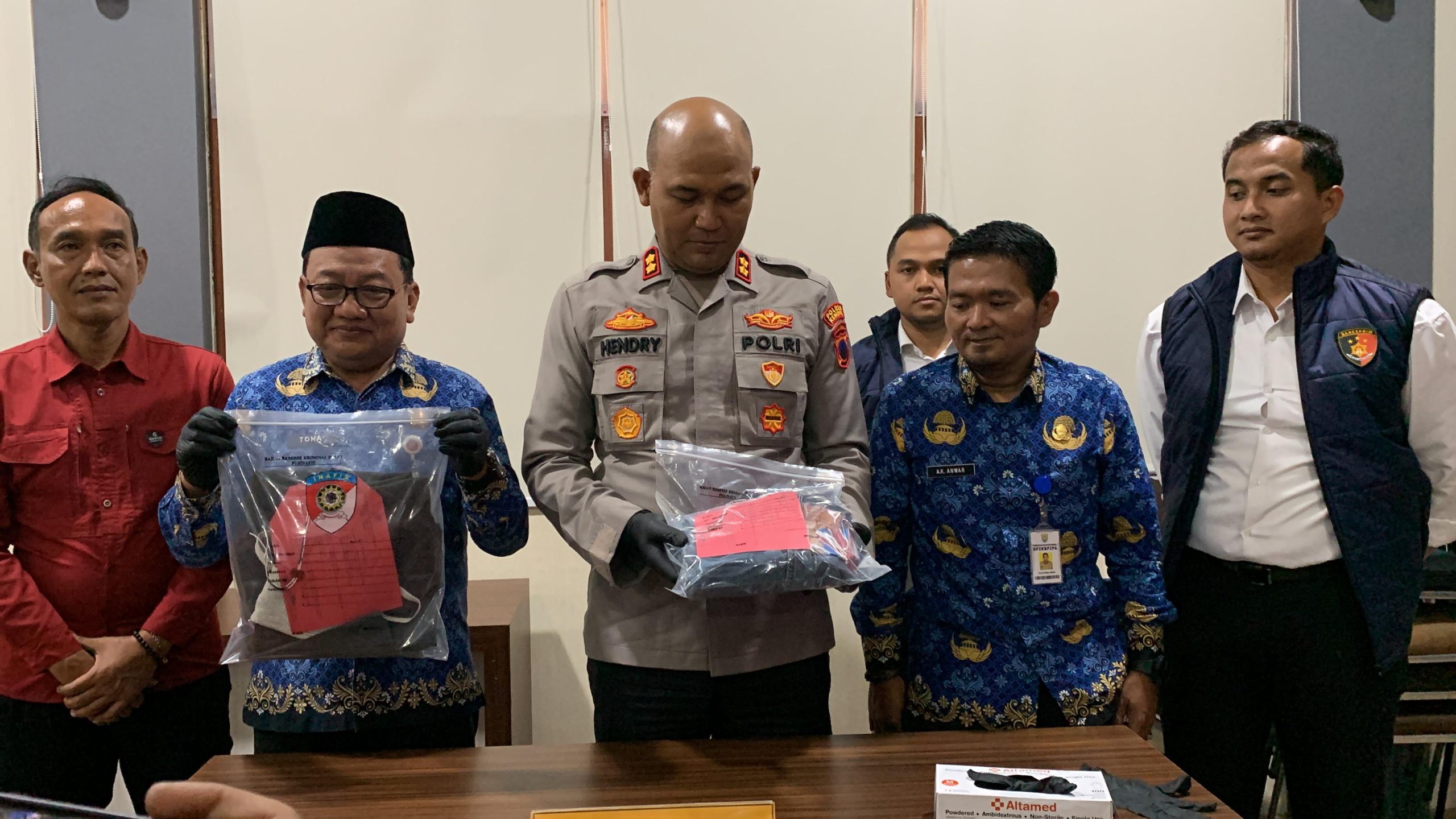 lobangpipis Sadis Bapak Kandung Tega Perkosa Anaknya Tiba Hamil