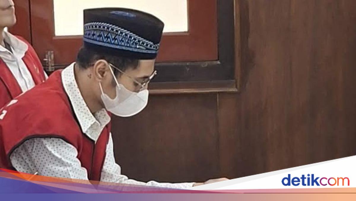 lobangpipis Eks Supervisor Black Owl Surabaya Didakwa Perkosa dan Aniaya Anak