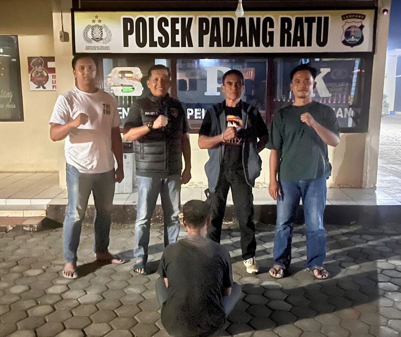 lobangpipis BEJAT! Bapak Kandung Tega Perkosa Anak sendirian, Korban kelebihan masa lalu Alami Kekerasan Fisik Sejak SD