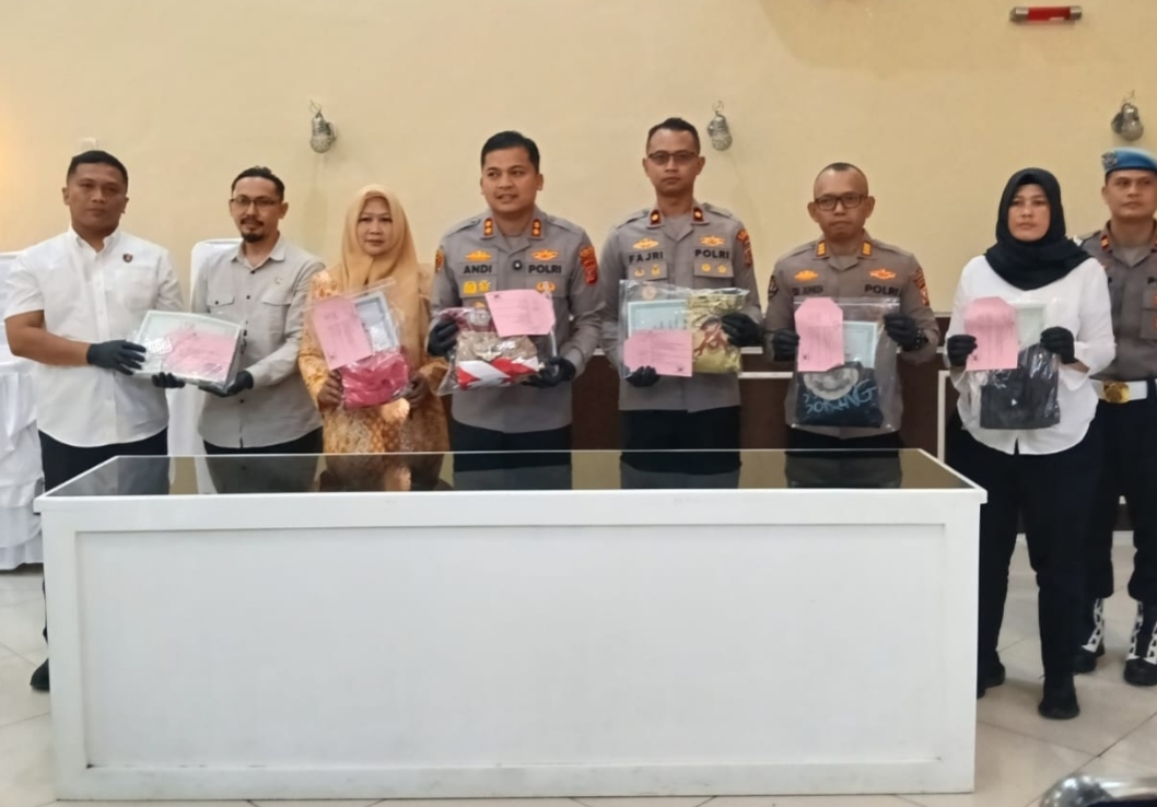 lobangpipis Bapak di Subang ditahan Polisi, disinyalir Perkosa Anak Kandung Selama 4 Tahun